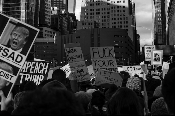 Image NYC Muslim ban protest, Jan. 30, 2017, in front of the Freedom Tower (Photo by Tiago dos Santos, USAF 2008-2012).