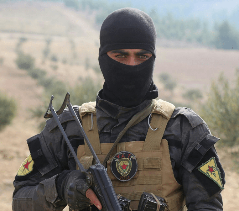 Image Kurdish YPG fighter