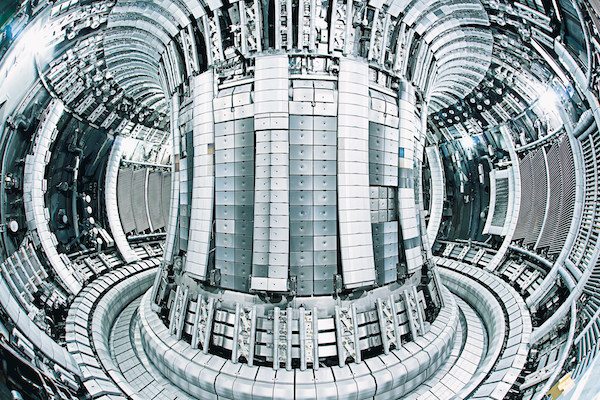 Fusion reactor