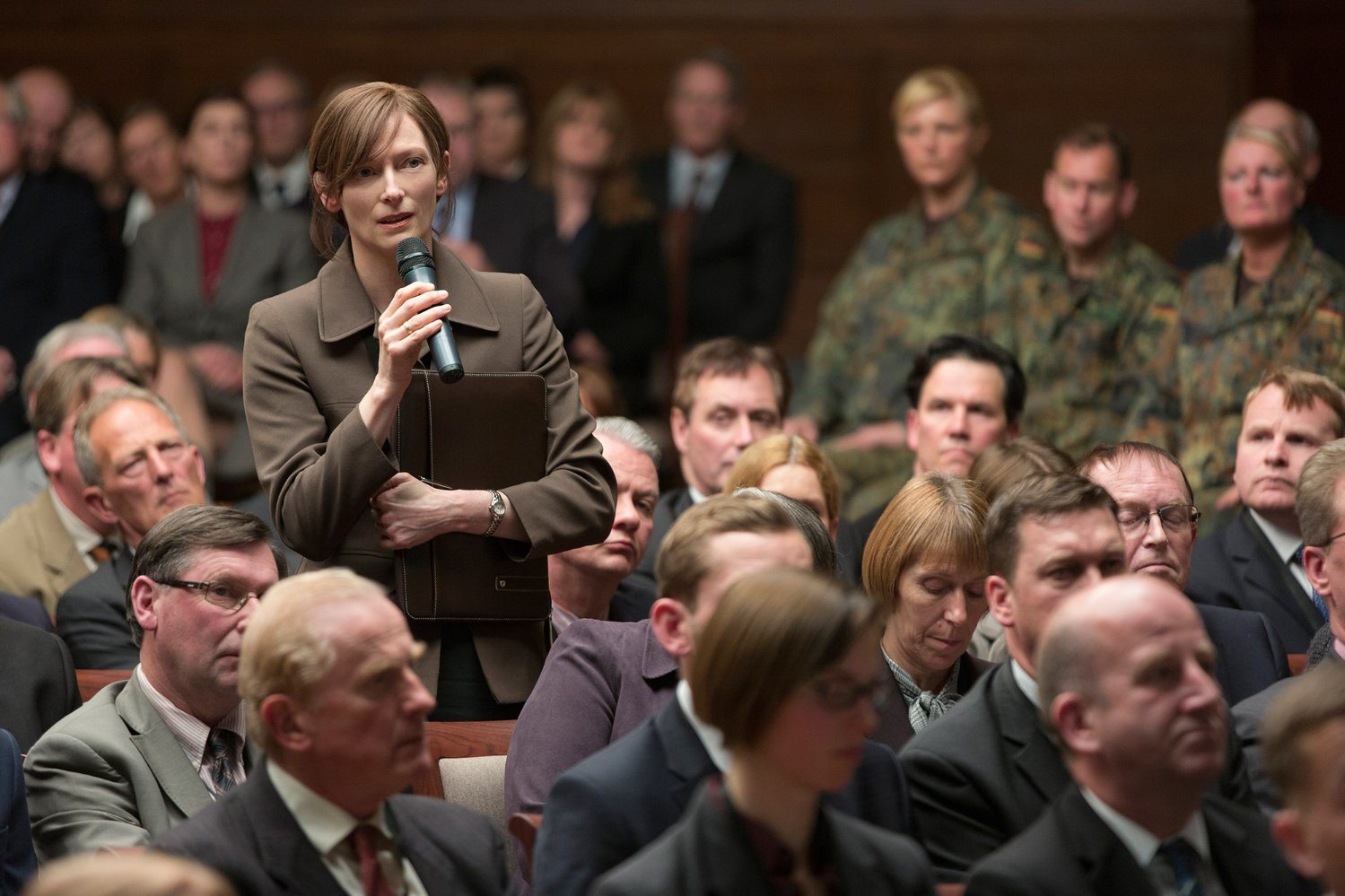 Tilda Swinton, in 'War Machine' (2017)