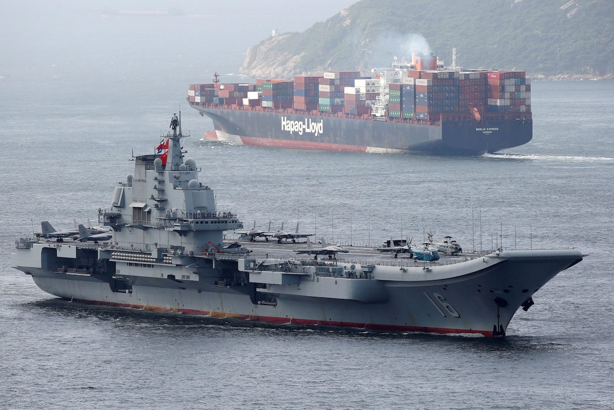 Image China’s aircraft carrier Liaoning sails into Hong Kong, China, July 7, 2017. (REUTERS / Bobby Yip)