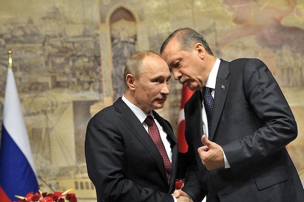 Image Russia arms deal marks ever widening gap between NATO and Turkey