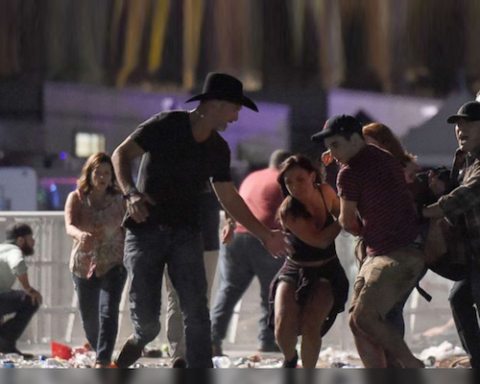 Image From Las Vegas shooting emerges everyday heroes, 'Combat Veterans'