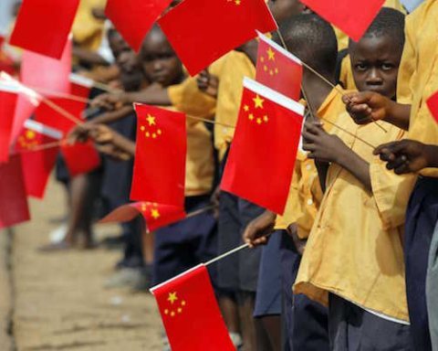 Image China links itself to Zimbabwe's new regime with a $153 million loan (Business Insider)