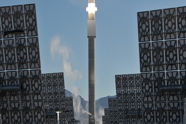 Image SolarReserve Crescent Dunes - Preheating the Receiver (Photo courtesy of advisian.com) Molten Salt Energy Storage Making Strides