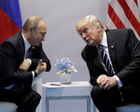 Image Trump refusal to sanction Russia despite bi-partisan mandate 'perplexing' [Lima Charlie News]