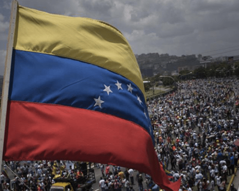 Image Venezuela's refugees add pressure to Colombia's presidential race [Lima Charlie News]