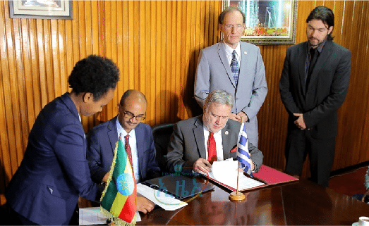 Image (The image above shows the signing of the agreement between the Hellenic Republic and Ethiopia which will provide graduates of the Ethiopian Maritime Institute the opportunity to work on Greek vessels. | Source: ETHPRESS)