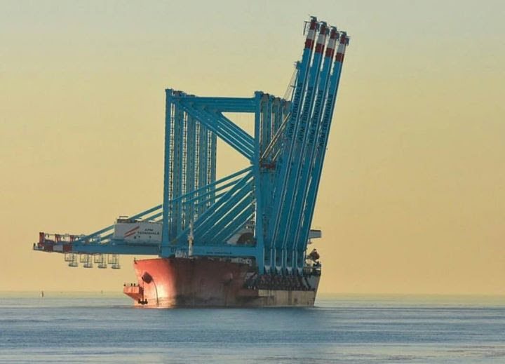 Image [The Zhen Hua 20 in Brooklyn, New York, loaded with four container cranes from Shanghai, China to Elizabeth, New Jersey. Ships like this one can carry up to 6 fully tested container cranes and heavy components.] 