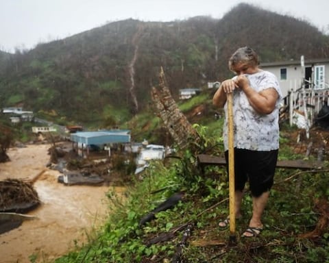 Image Ignoring Puerto Rico is not the American way [Lima Charlie News][Photo: Mario Tama]