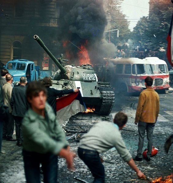 Image Prague residents attempted to stop a Soviet tank in 1968. [Credit Libor Hajsky / AFP]