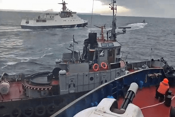 Image Crimea crisis escalates after Russian Ukrainian naval incident [Lima Charlie News]