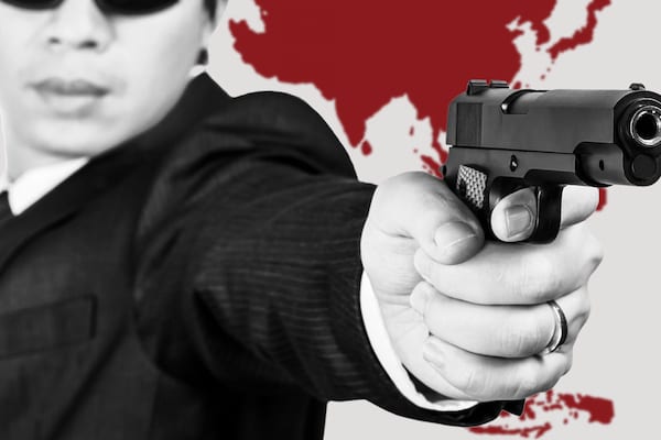 Image Organised Crime in Asia - A Convenient Relationship [Lima Charlie News]